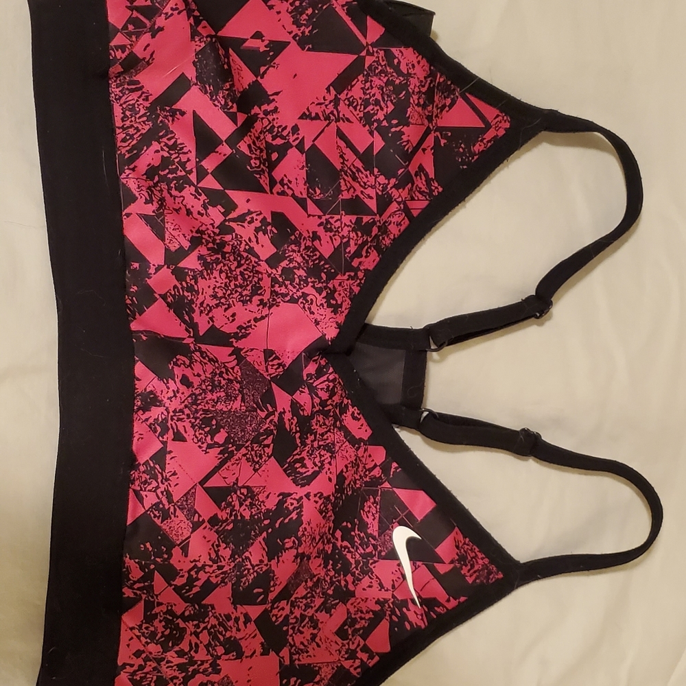 Sports bra